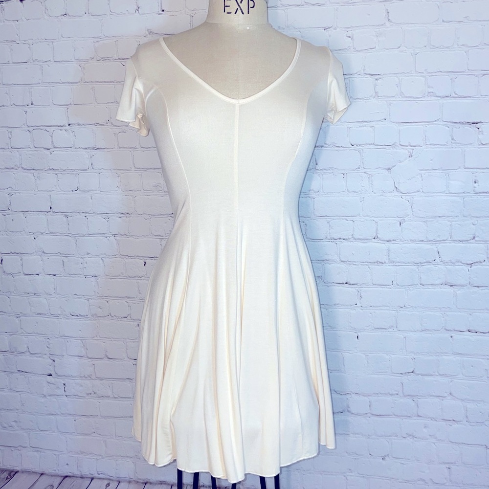 NWT Forver21 cream T-shirt dress size small